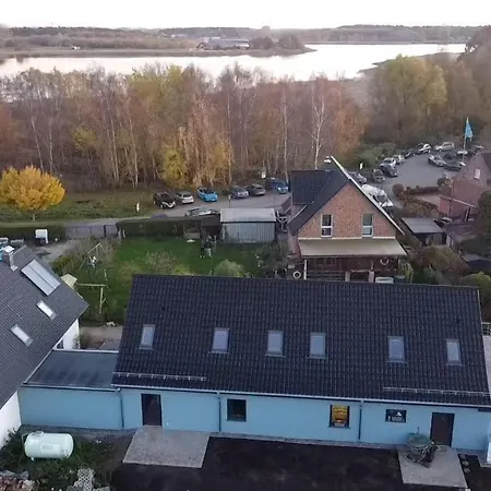 Dat-fischerhuus-die-zeesenstube-zwischen-ostsee-und-bodden-direkt-am-hafen Lejlighed Pruchten